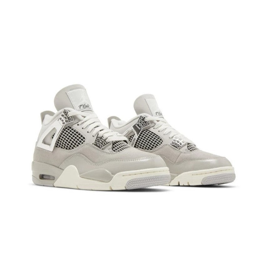 Air Jordan 4 Frozen Moments AQ9129-001