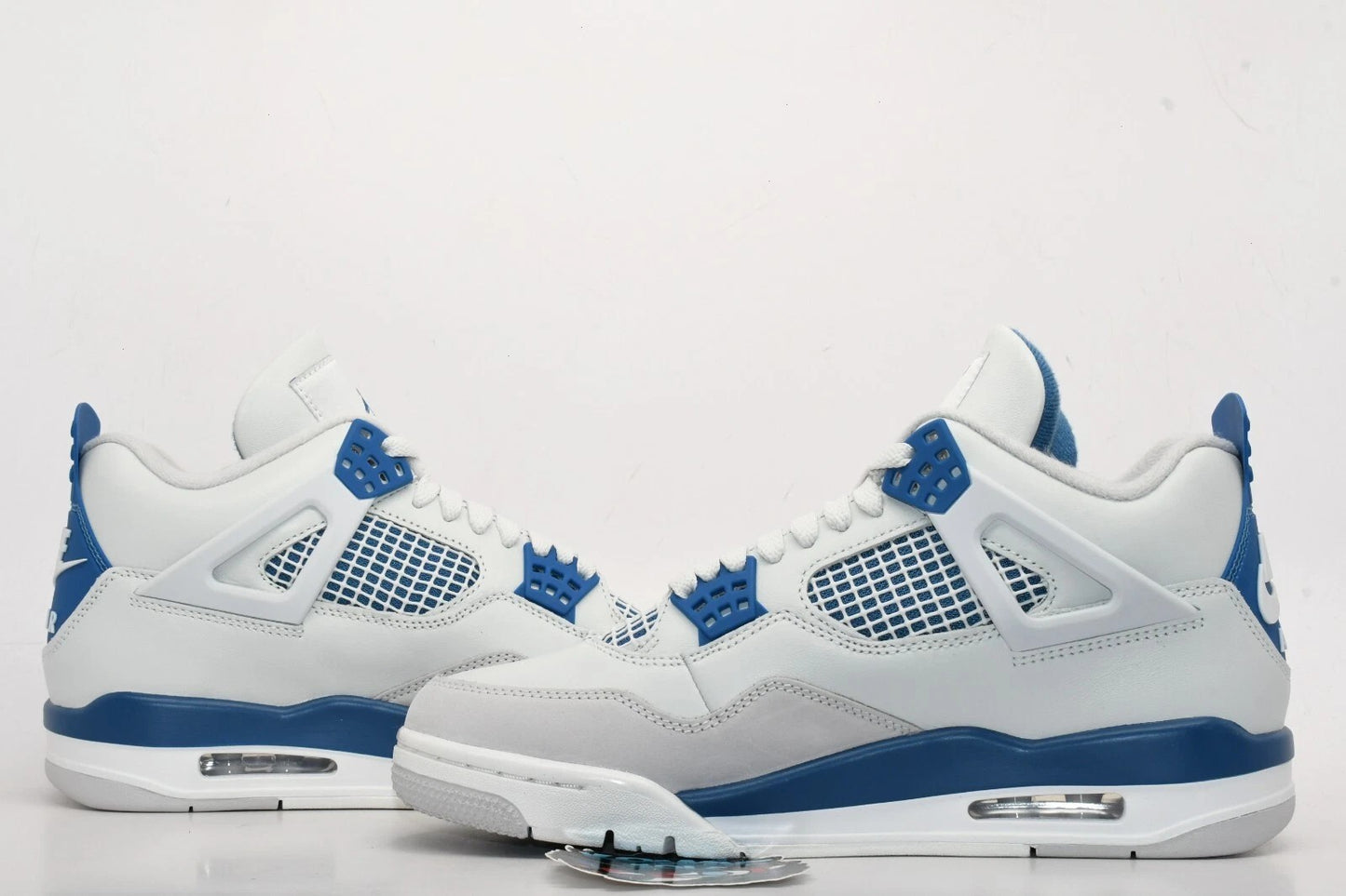 Air Jordan 4 Retro 2024 Military Blue