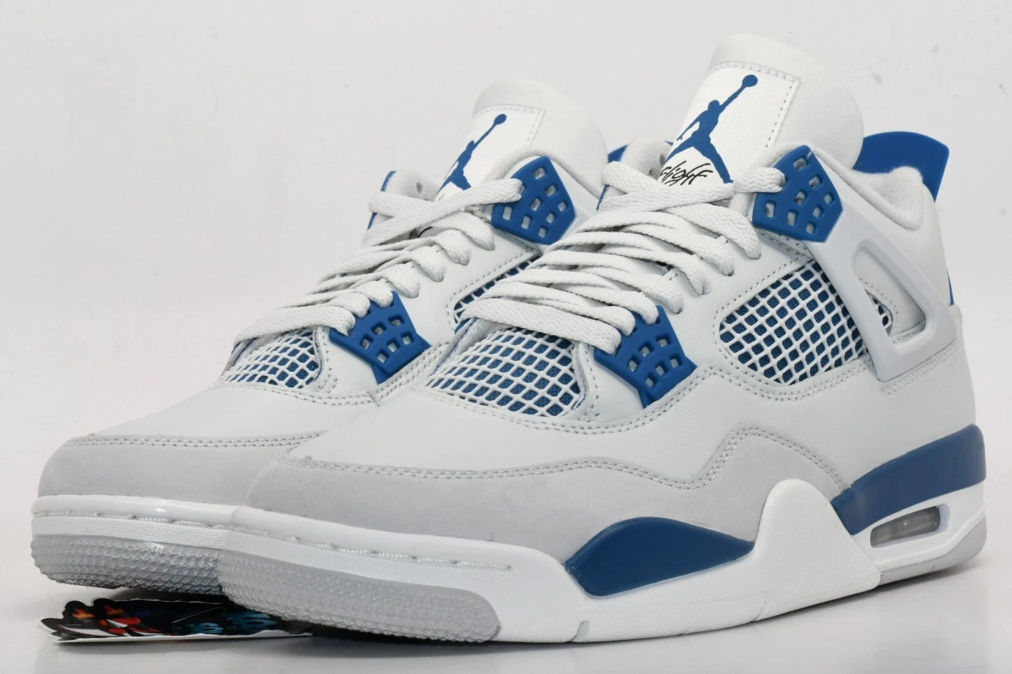 Air Jordan 4 Retro 2024 Military Blue