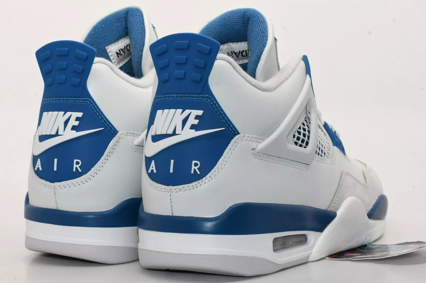 Air Jordan 4 Retro 2024 Military Blue