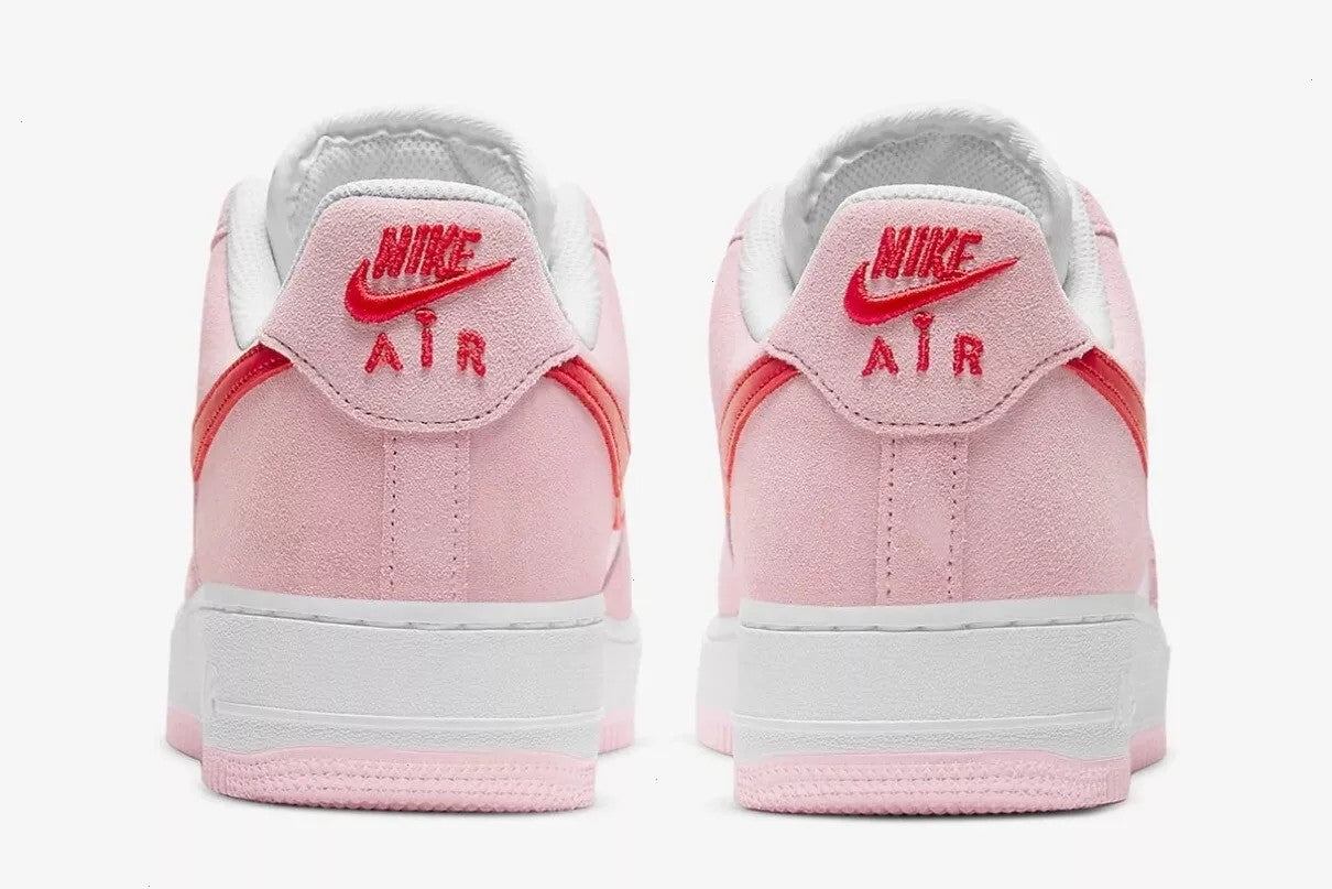 Air Force 1 '07 QS Valentine's Day DD3384-600