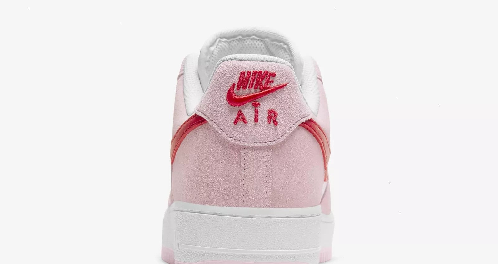 Air Force 1 '07 QS Valentine's Day DD3384-600