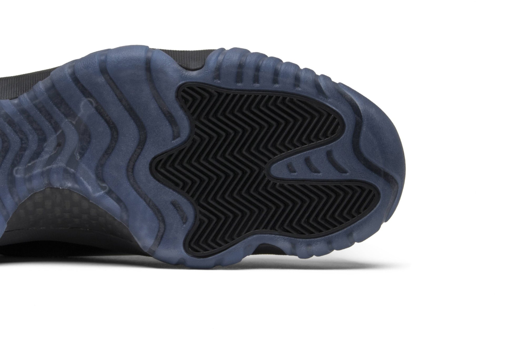 Air Jordan 11 Retro 'Cap and Gown' 378037-005