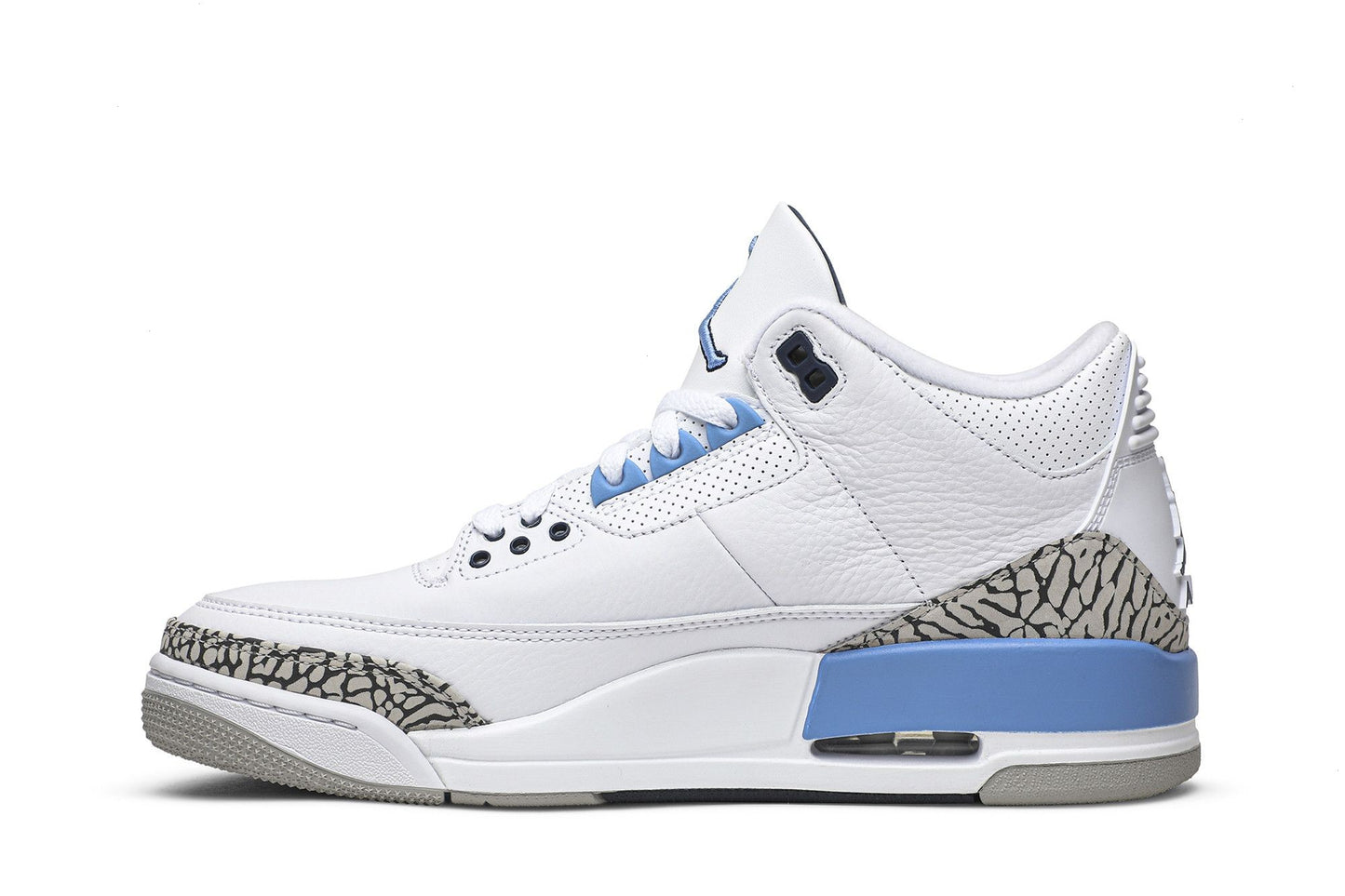 Air Jordan 3 Retro 'UNC'